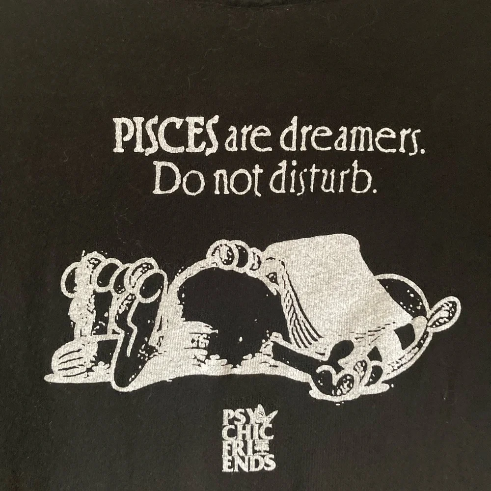 Tshirt- Kurt Cobain Rhianna Pisces Grunge Alternative